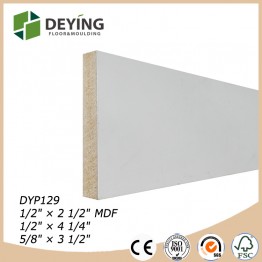 Primed Flat skirting board / baseboard molding